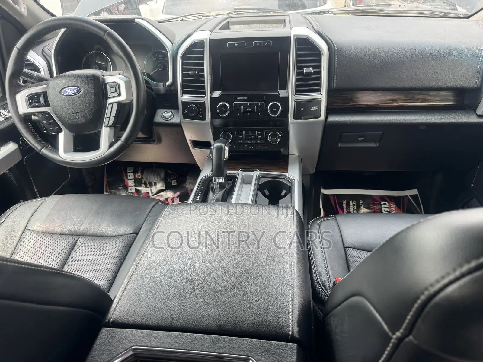 Ford F-150 Lariat 4x4 SuperCab Styleside 8 ft. box 163 in. WB 2019