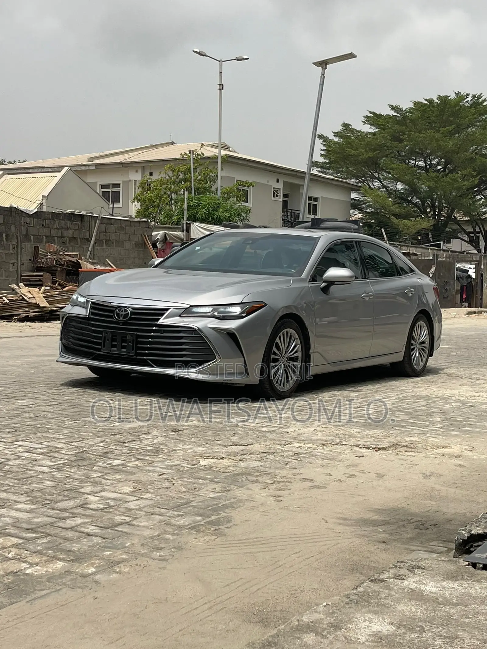 Toyota Avalon Limited FWD Sedan (3.5L V6 8A) 2019 Silver