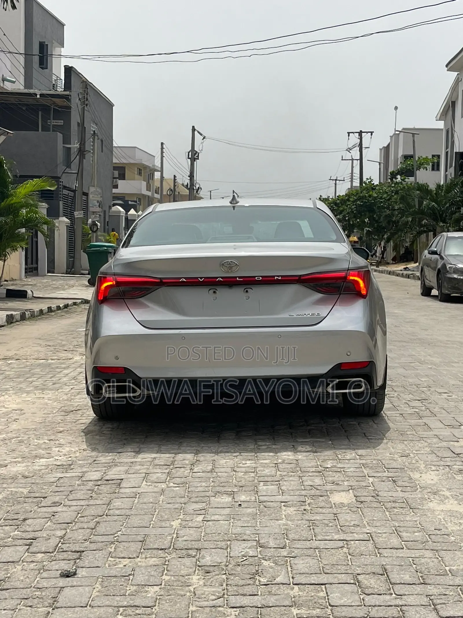 Toyota Avalon Limited FWD Sedan (3.5L V6 8A) 2019 Silver