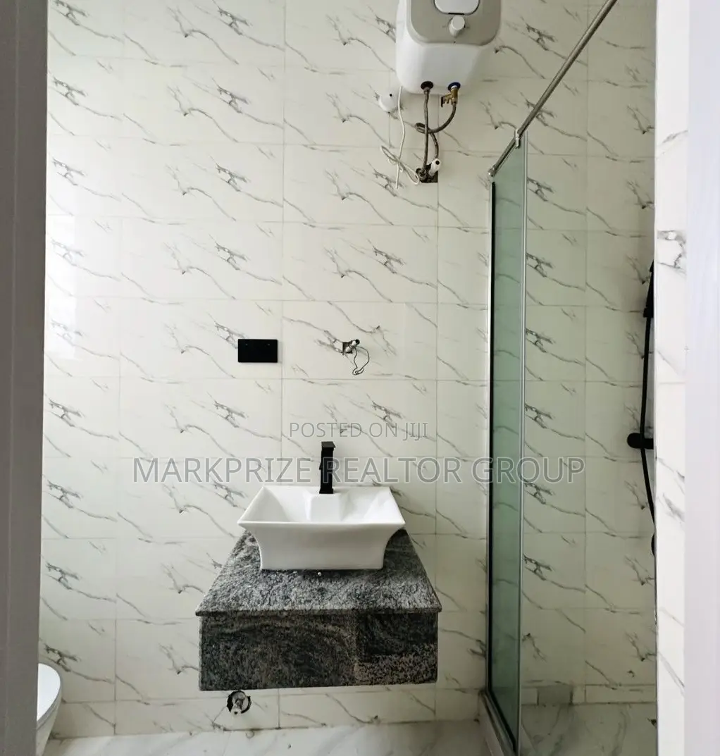 4bdrm Duplex in Magodo Phase 2 Lagos for sale