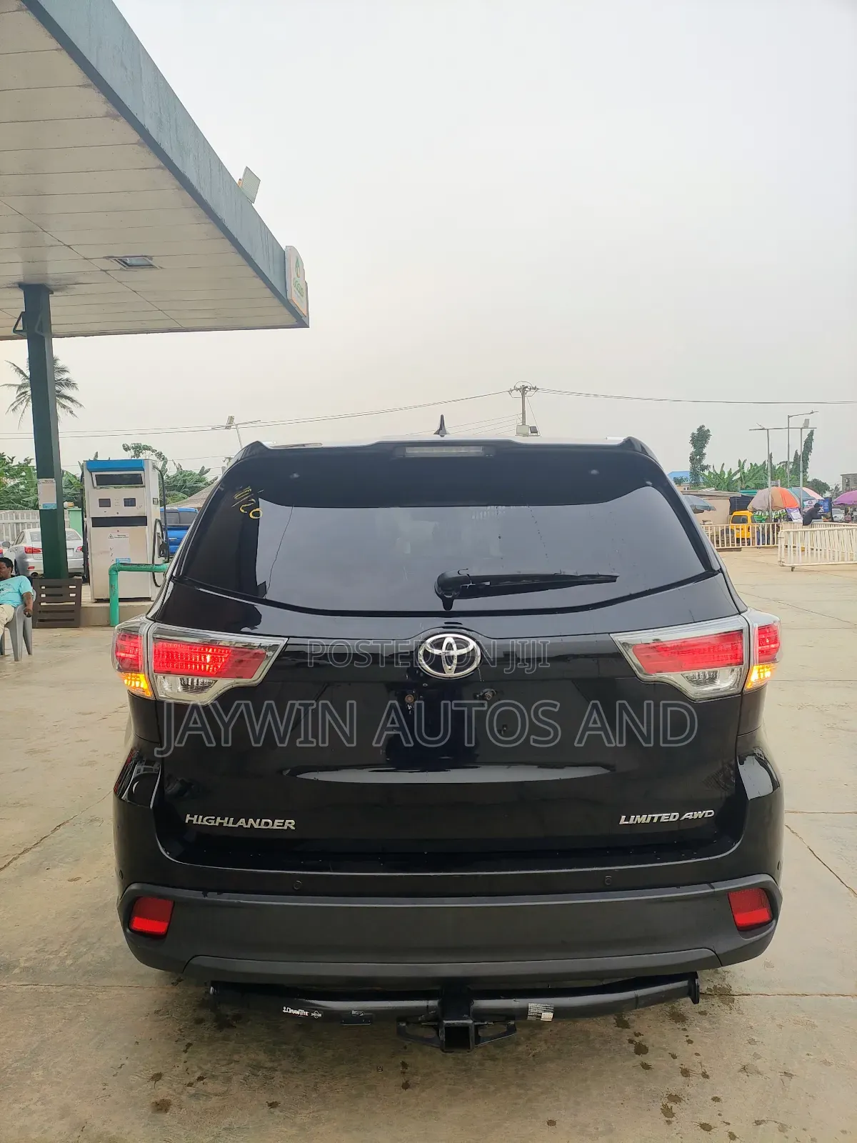 Toyota Highlander Limited Platinum 4dr SUV AWD (3.5L 6cyl 6A) 2014