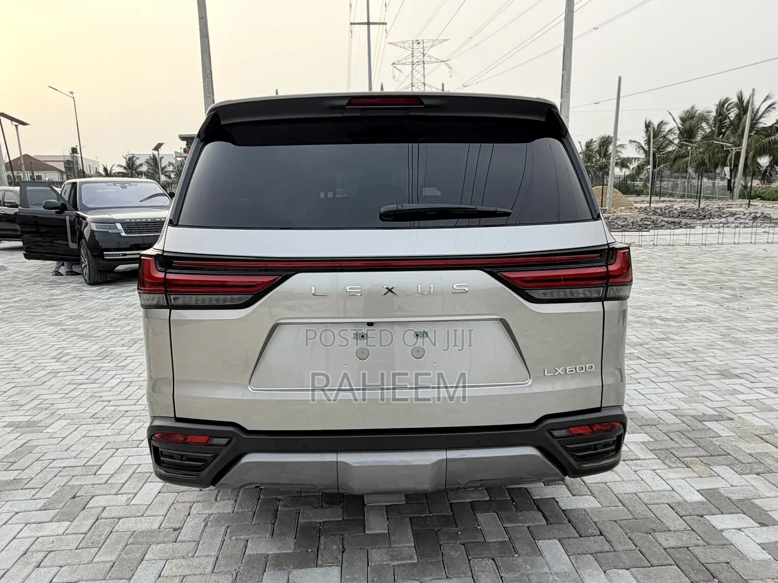 Lexus LX 600 2022 Gold