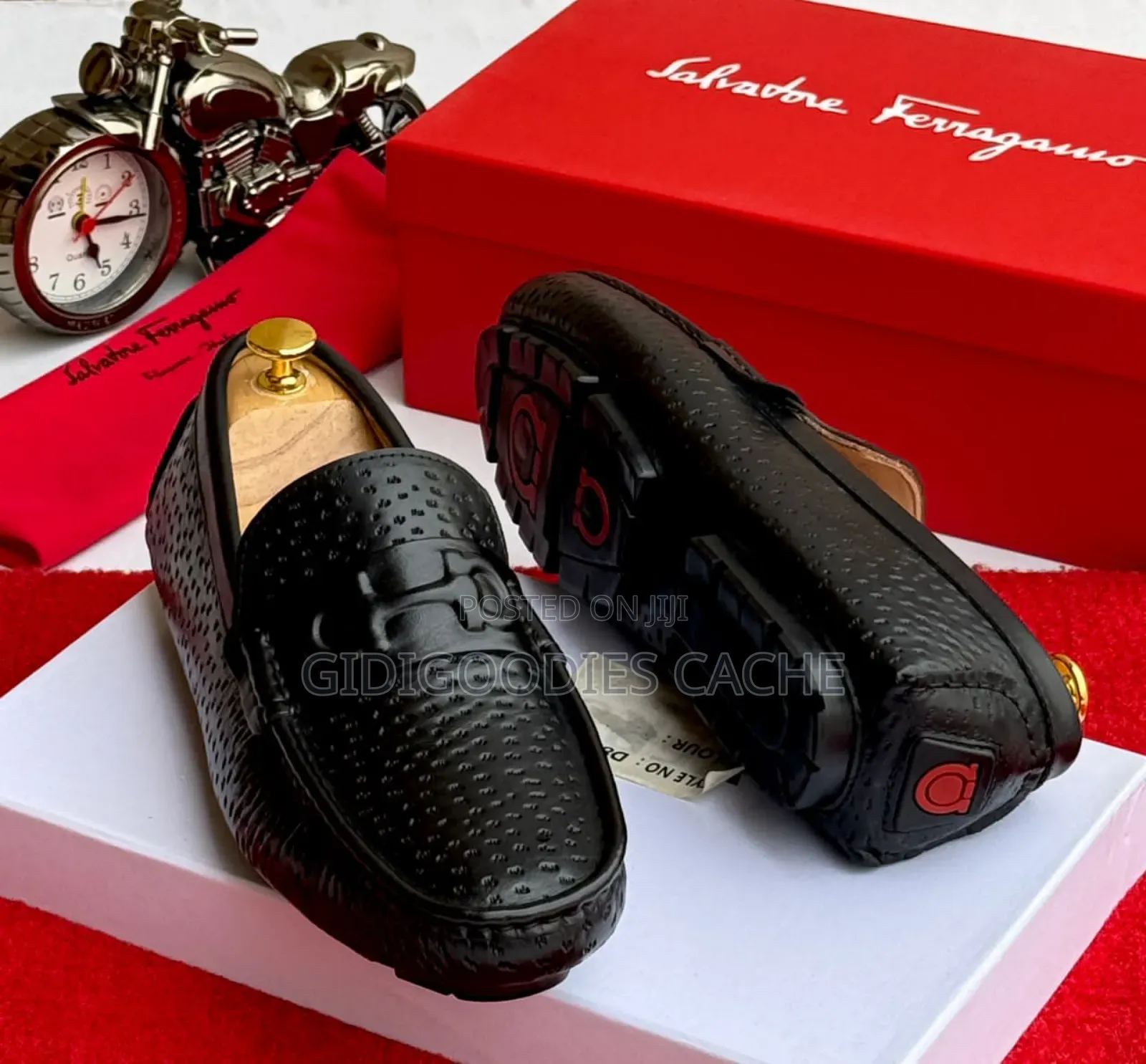 Salvatore Ferragamo Leather/Suede Drivers