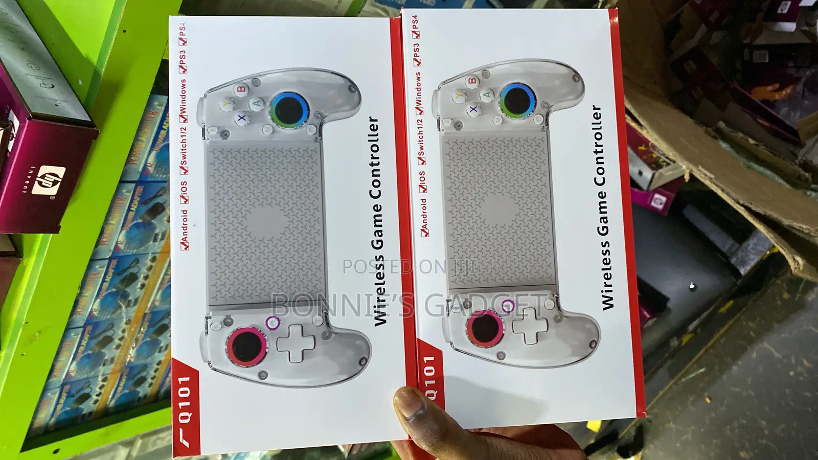 Q101 Telescopic Wireless Game Controller Designed for Mobile Devices.
