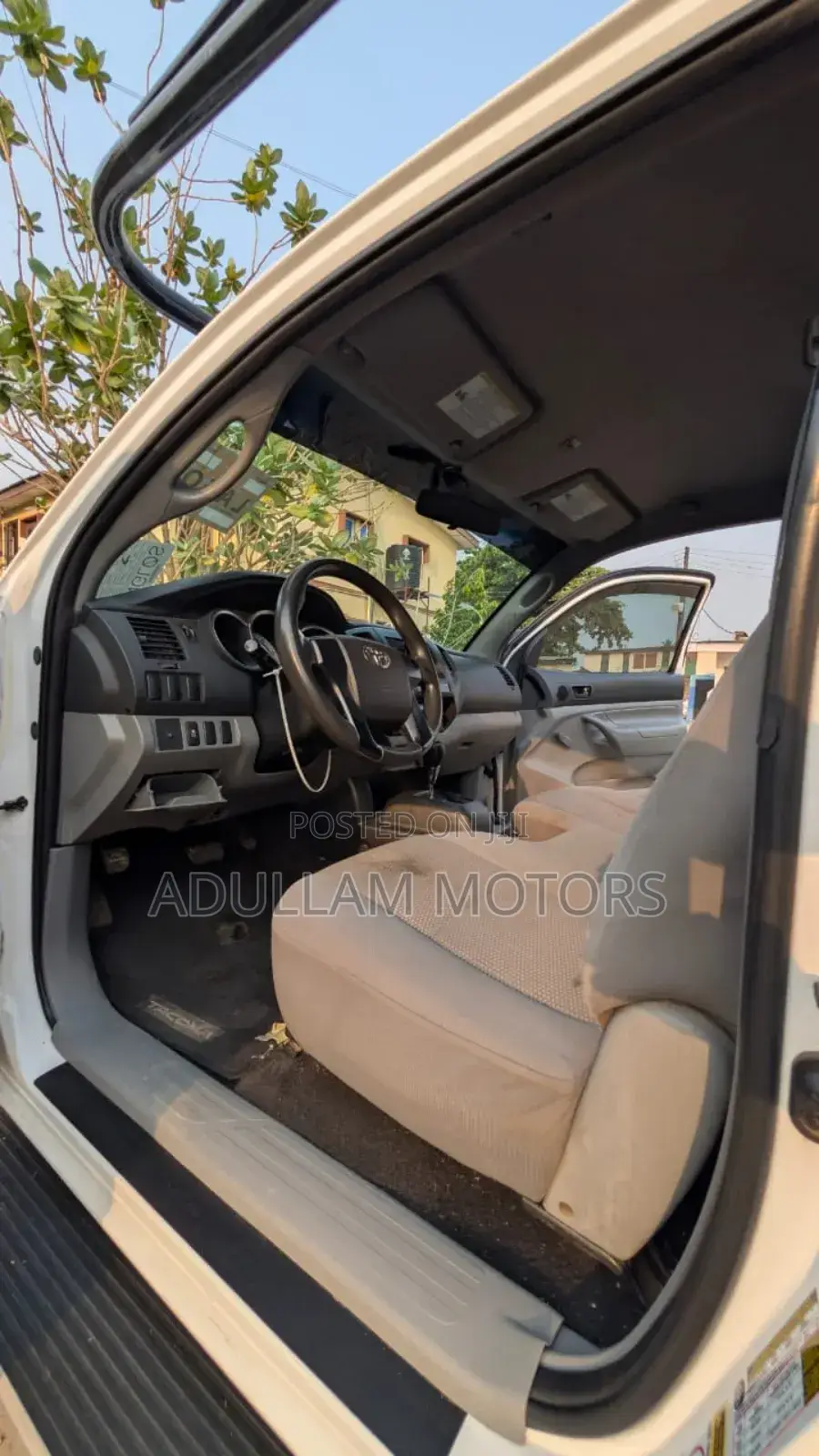 Toyota Tacoma 2013 White