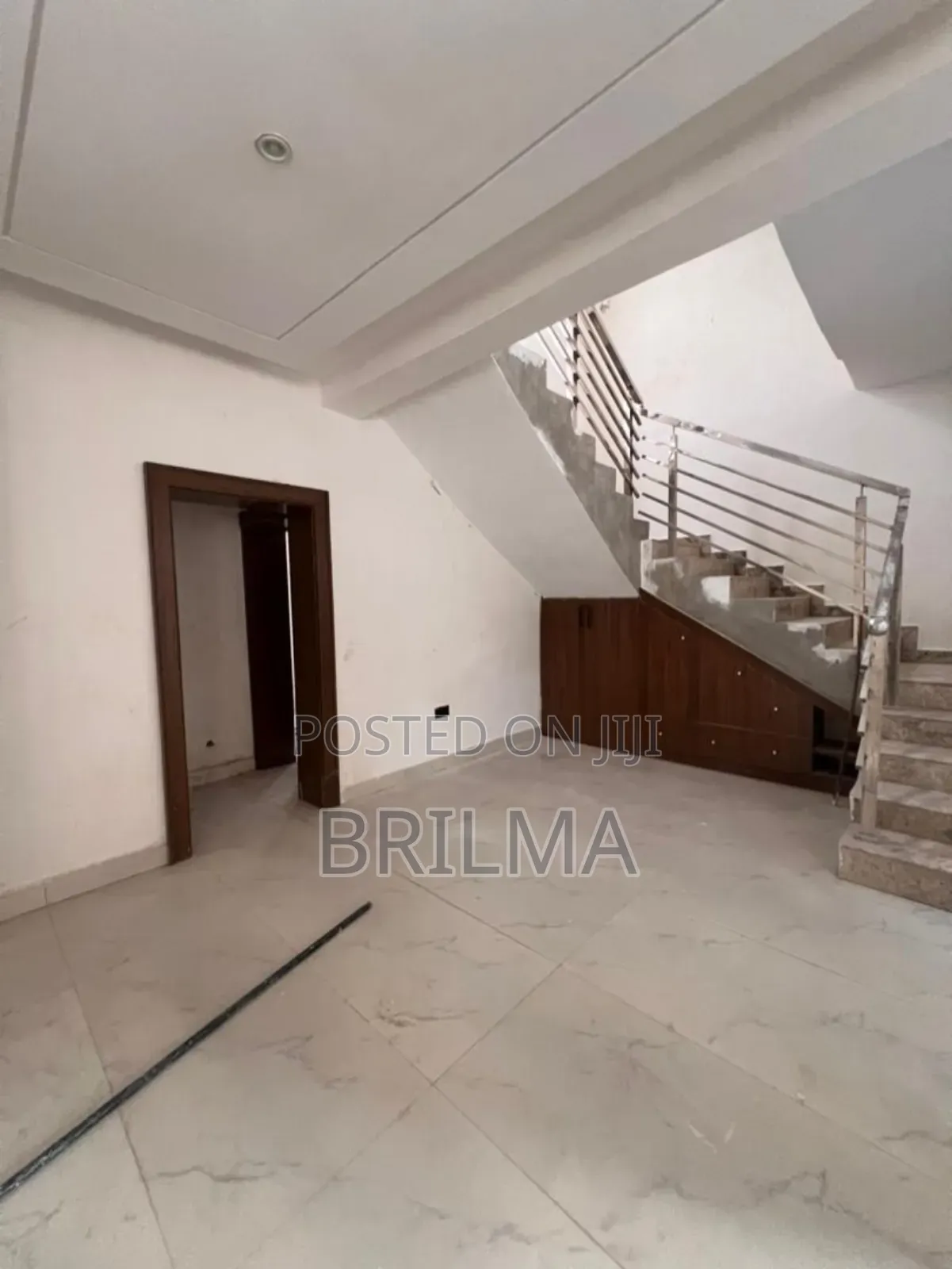 4bdrm Duplex in Gwarinpa for rent