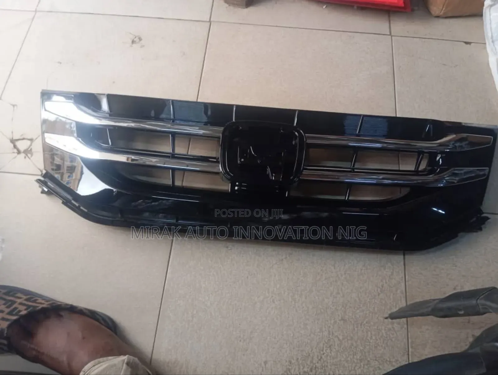 Front Grill Honda Odyssey 2016