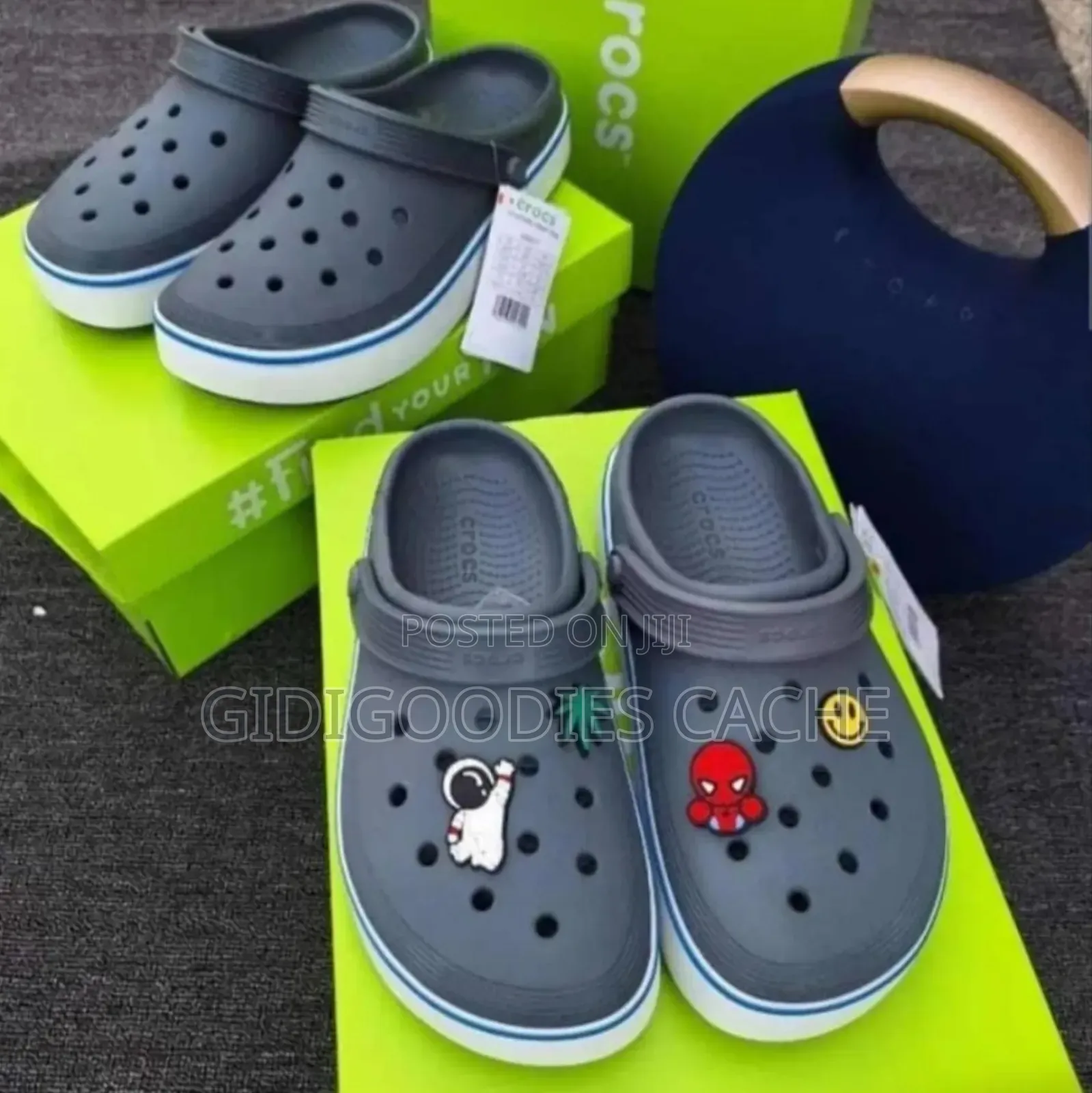 Plain Crocs for Both Male and Female Size 39-46