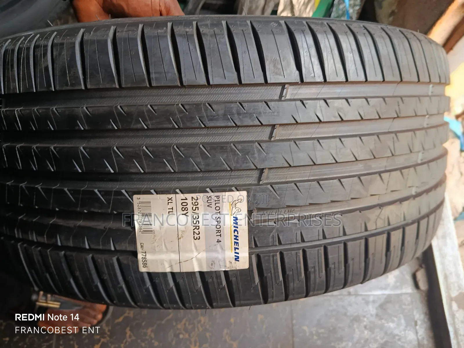 295/35r23 Michelin Tire