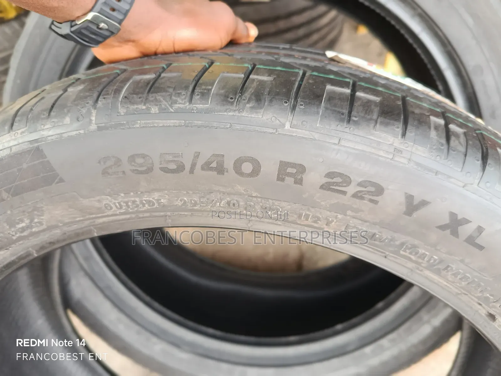 295/40r22 Continental Tire