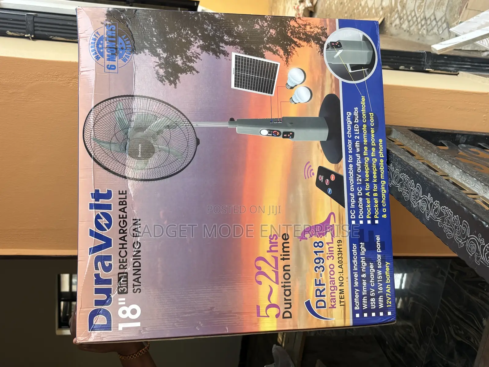 Duravolt 18-Inch 3-in-1 Rechargeable Solar Standing Fan