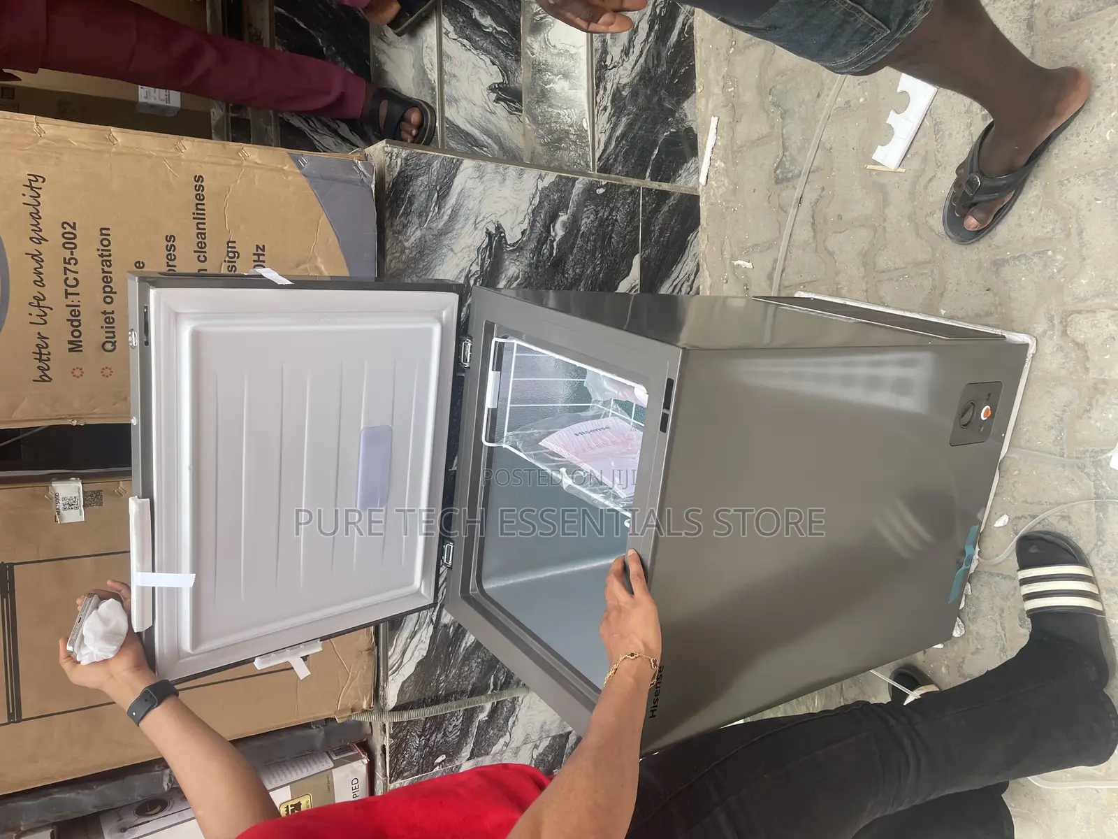 New Hisense Mini Chest Freezer 130sh 100liters