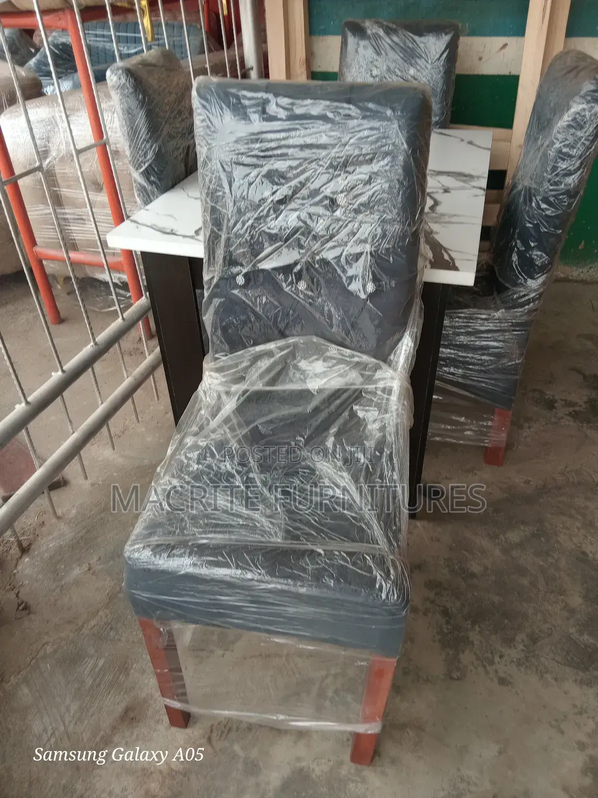 A Brand-New New Marble Colour Top Dining Table 4-Set