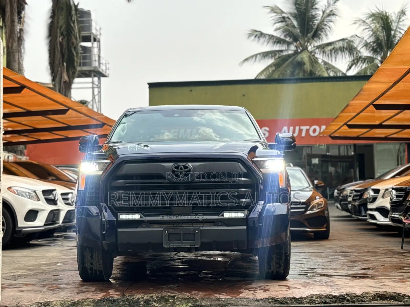 Toyota Tundra 2024 Blue