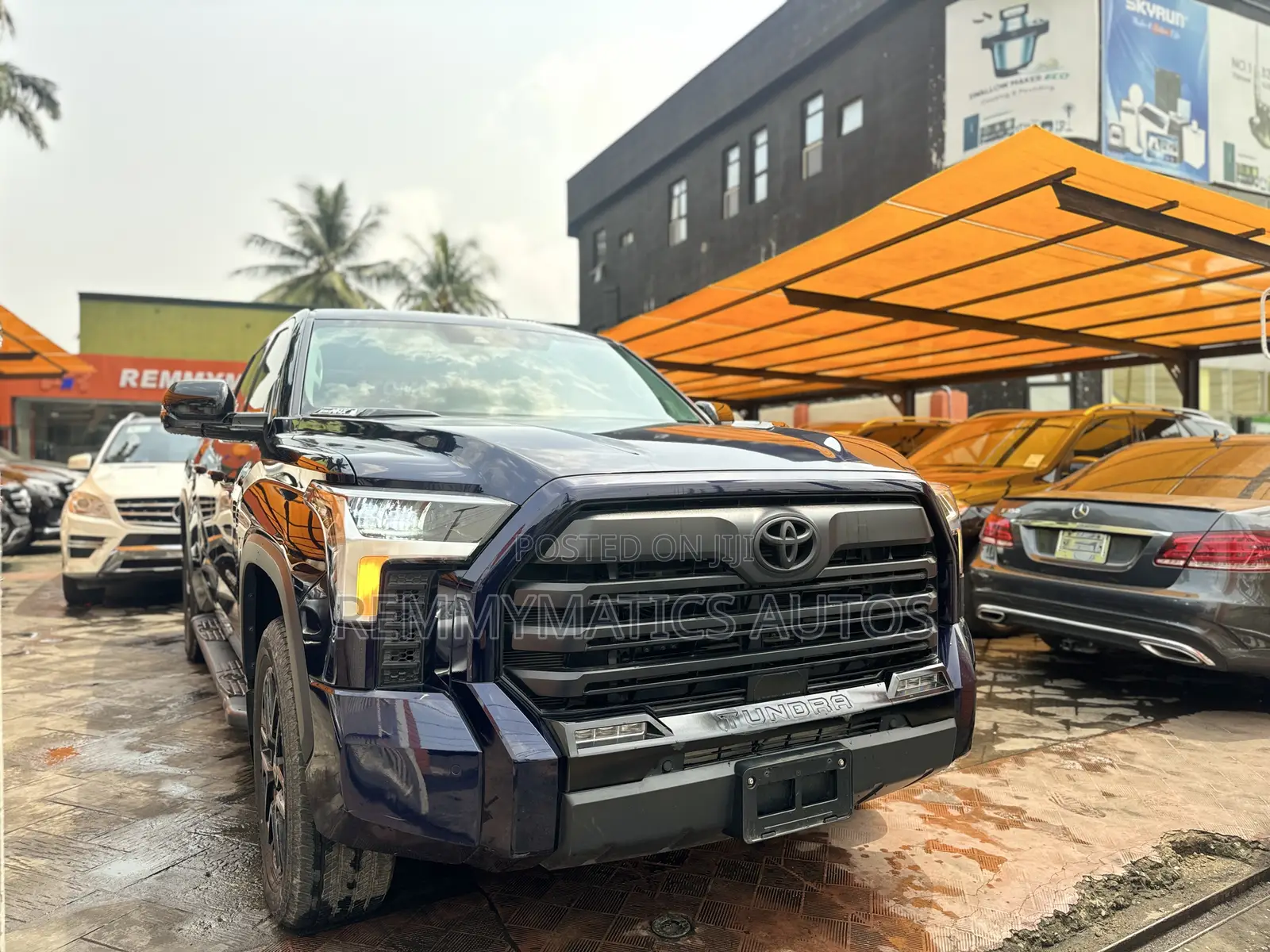 Toyota Tundra 2024 Blue