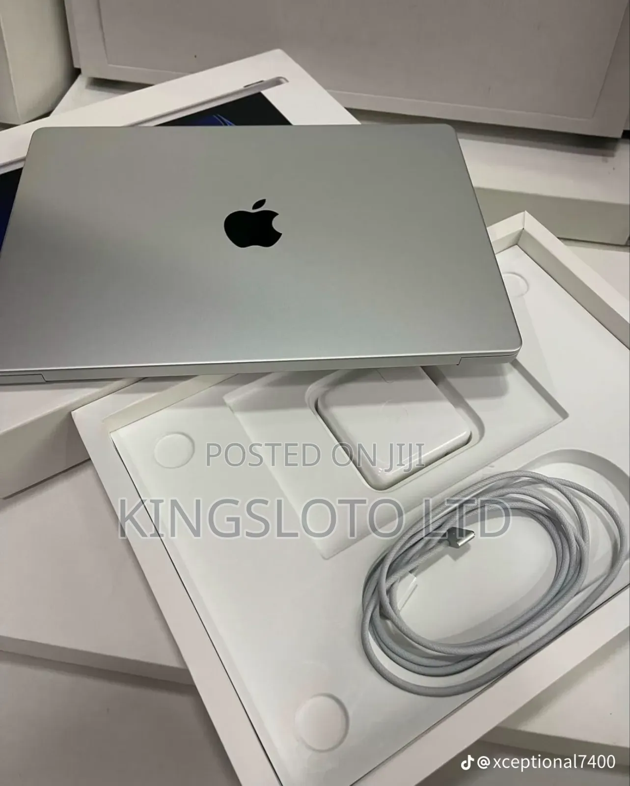 Laptop Apple MacBook Pro 2024 M3 14-inch 18GB Apple M3 Pro SSD 512GB