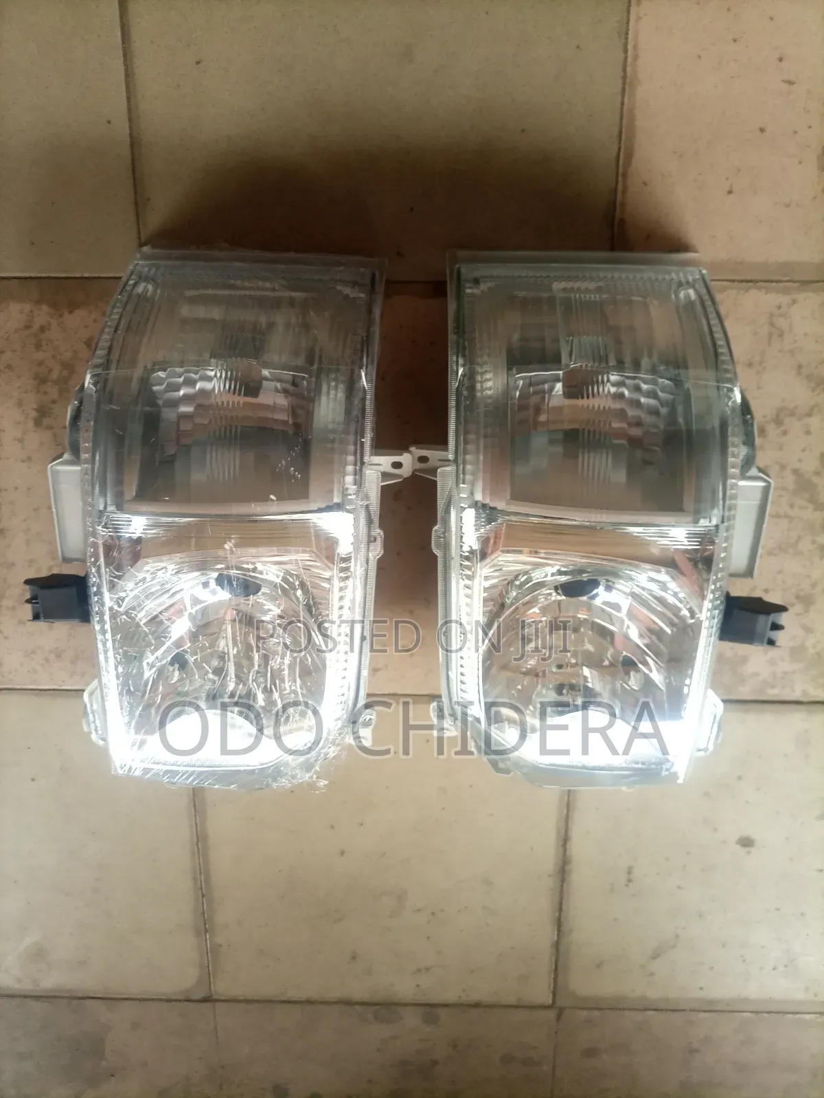 Head Lamp Hiace 2015