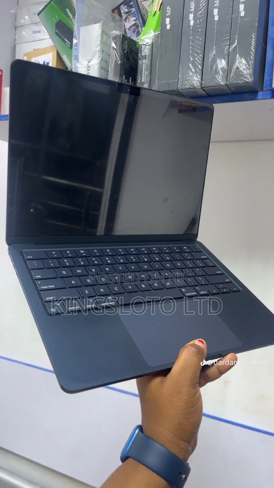 Laptop Apple MacBook Pro 2024 M3 14-inch 16GB Apple M3 SSD 512GB