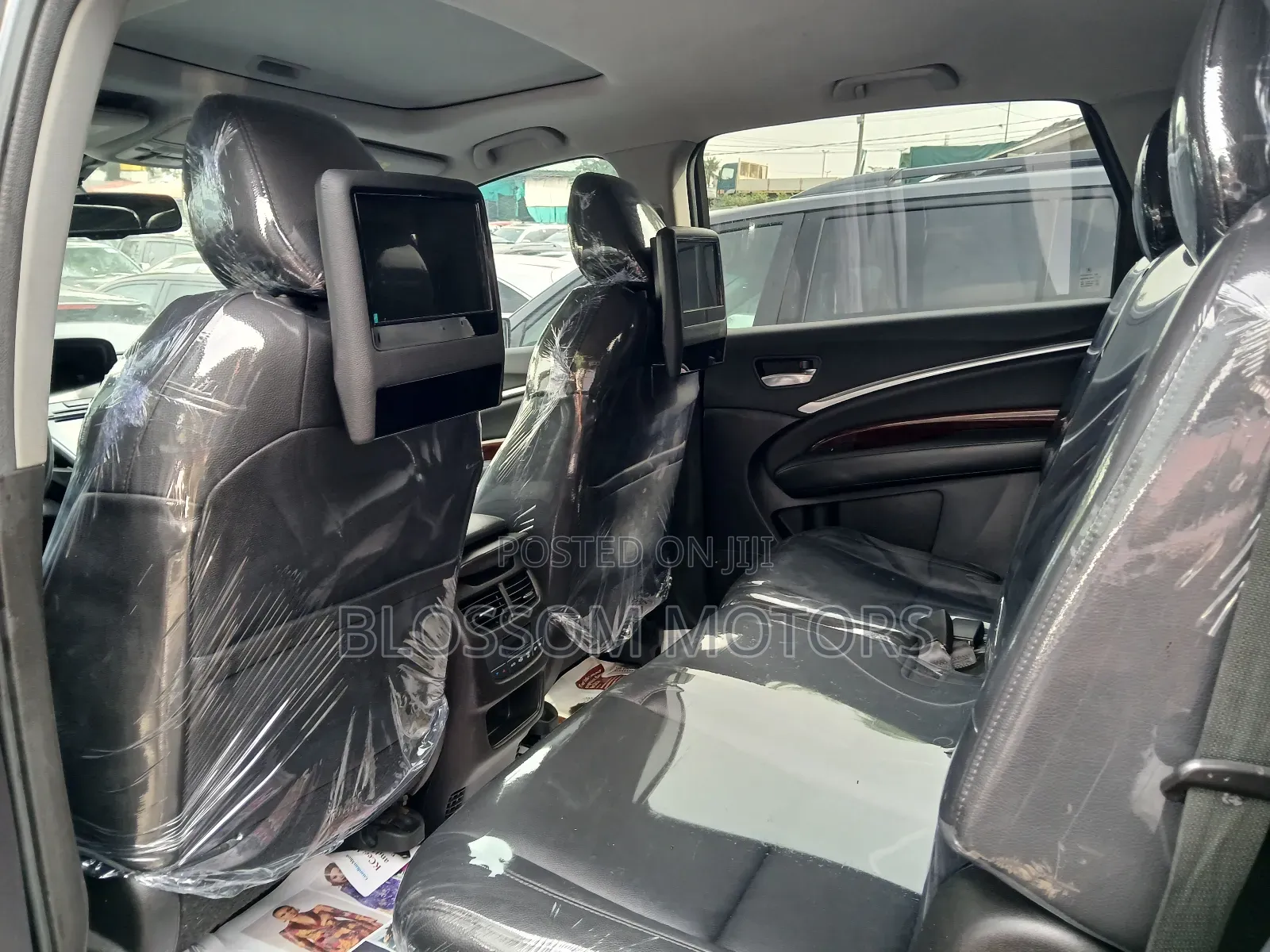 Acura MDX 4dr SUV w/Advance, Entertainment Packages (3.5L 6cyl 6A) 2014