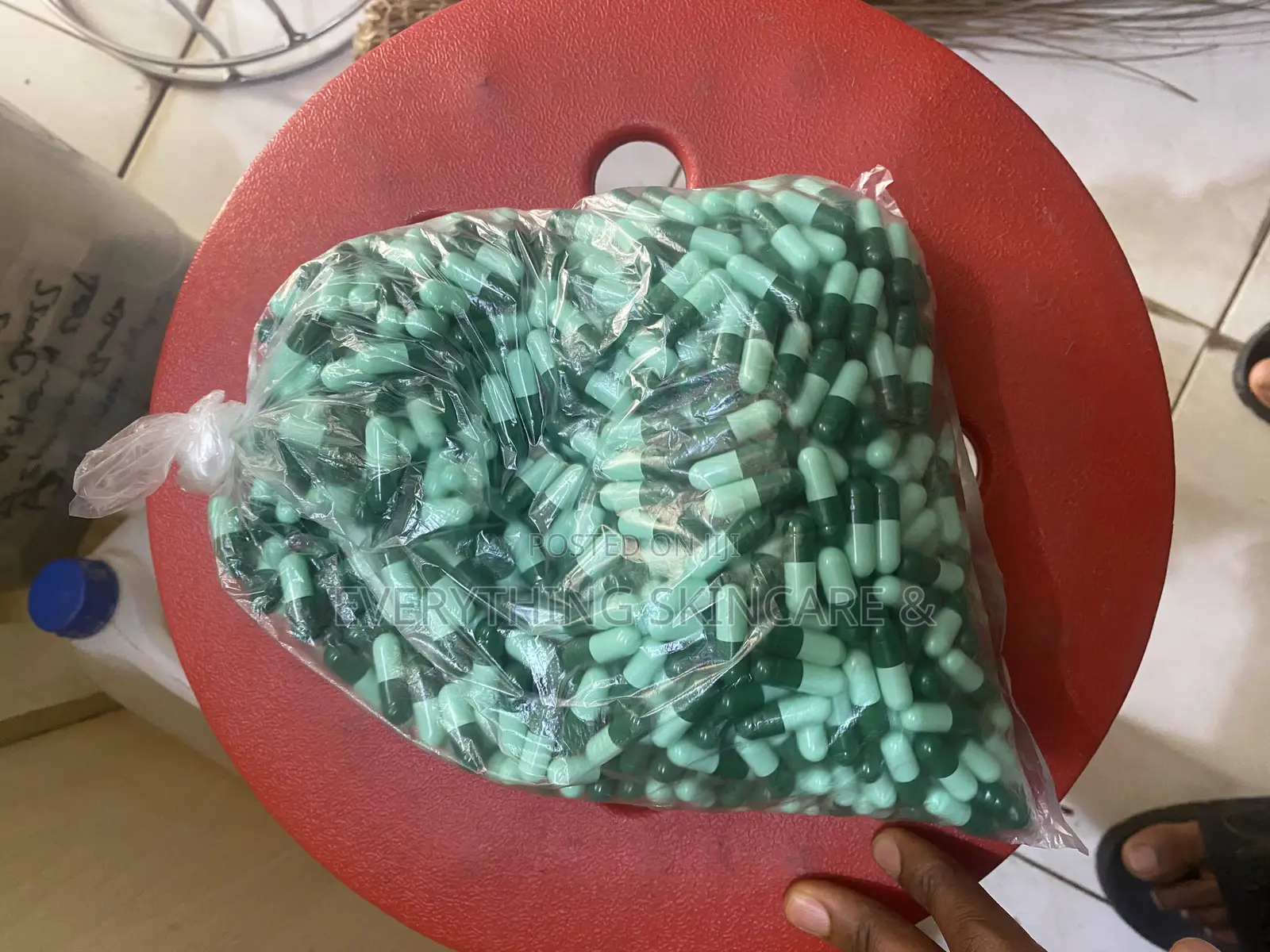 Light Mint Green and Dark Forest Green Empty Gelatine Capsules
