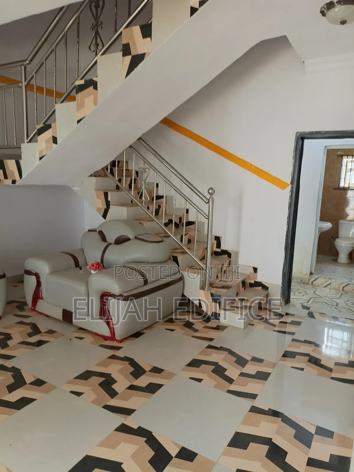 Furnished 5bdrm Duplex in Mowonla, Abule Egba for rent