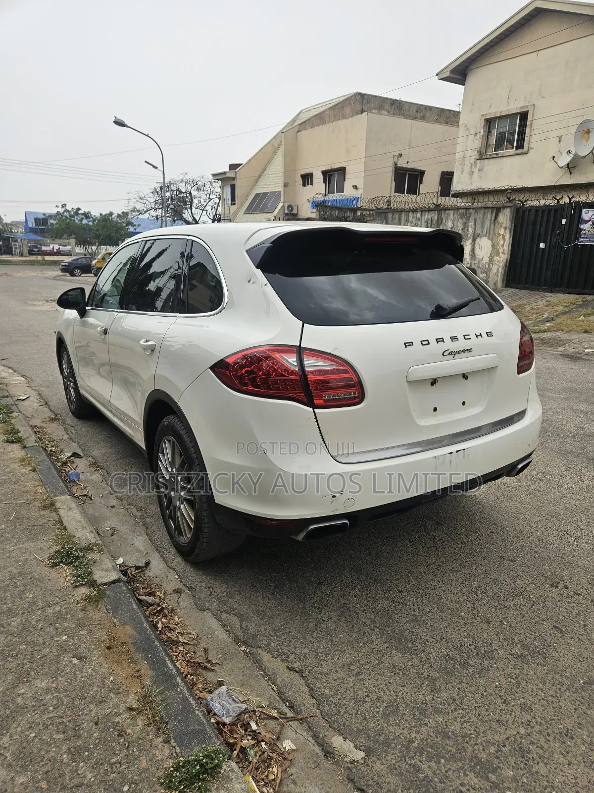 Porsche Cayenne 2012 White
