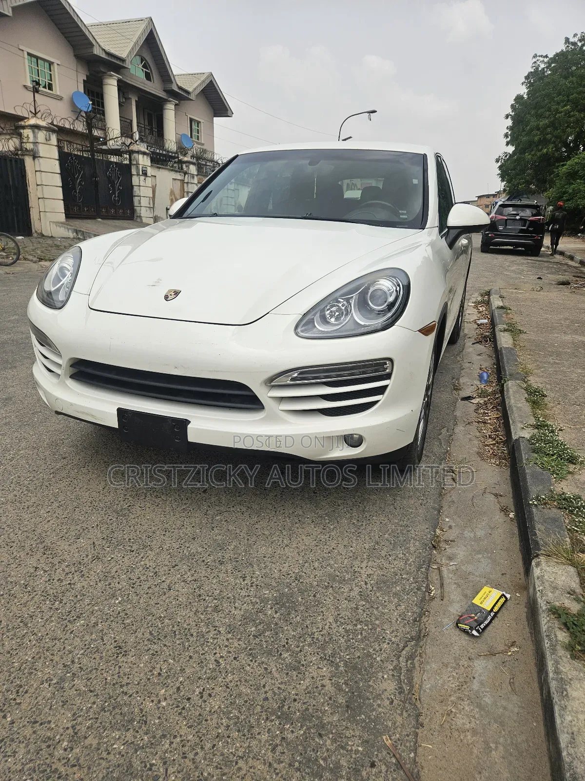 Porsche Cayenne 2012 White