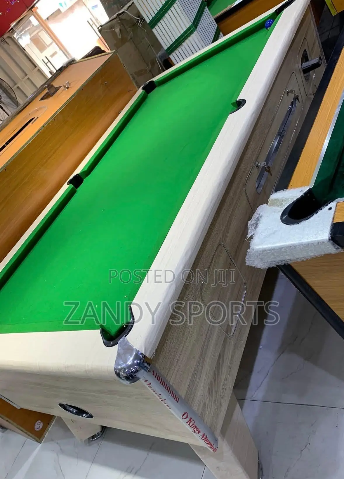 Switch Coin and Mable Snooker Board