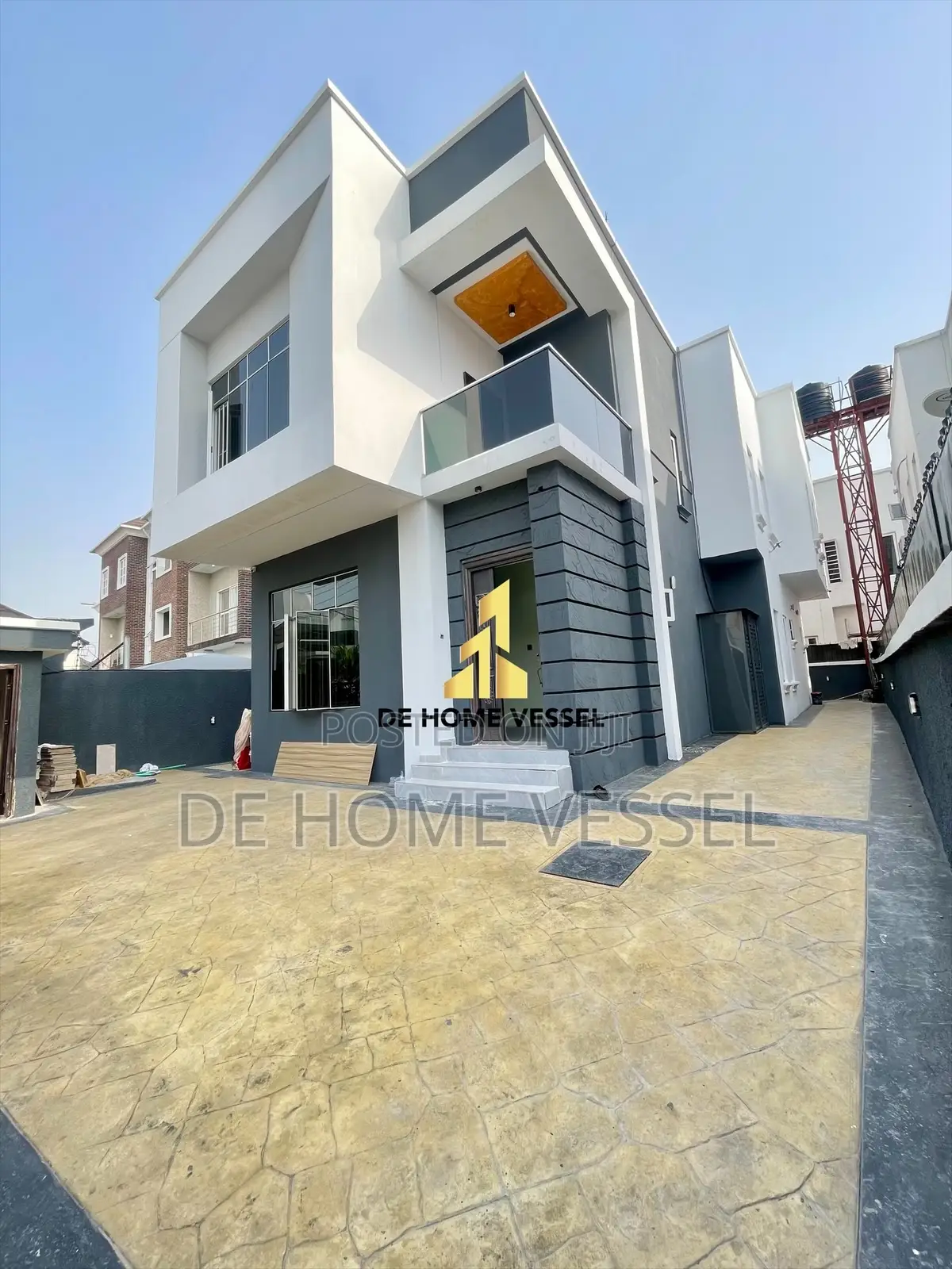5bdrm Duplex in Lekki for sale