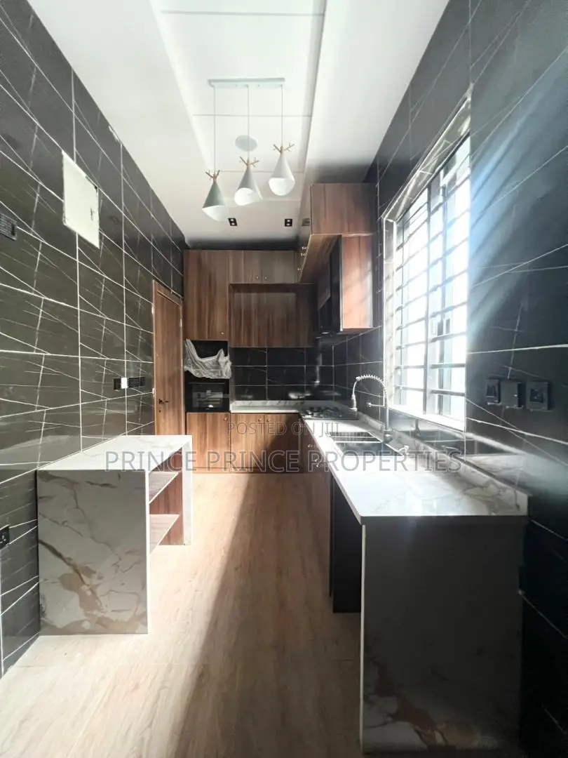 Furnished 5bdrm Duplex in Ikota Lekki for sale