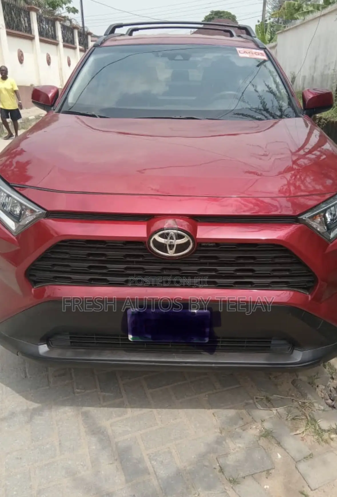 Toyota RAV4 LE FWD 2020 Red