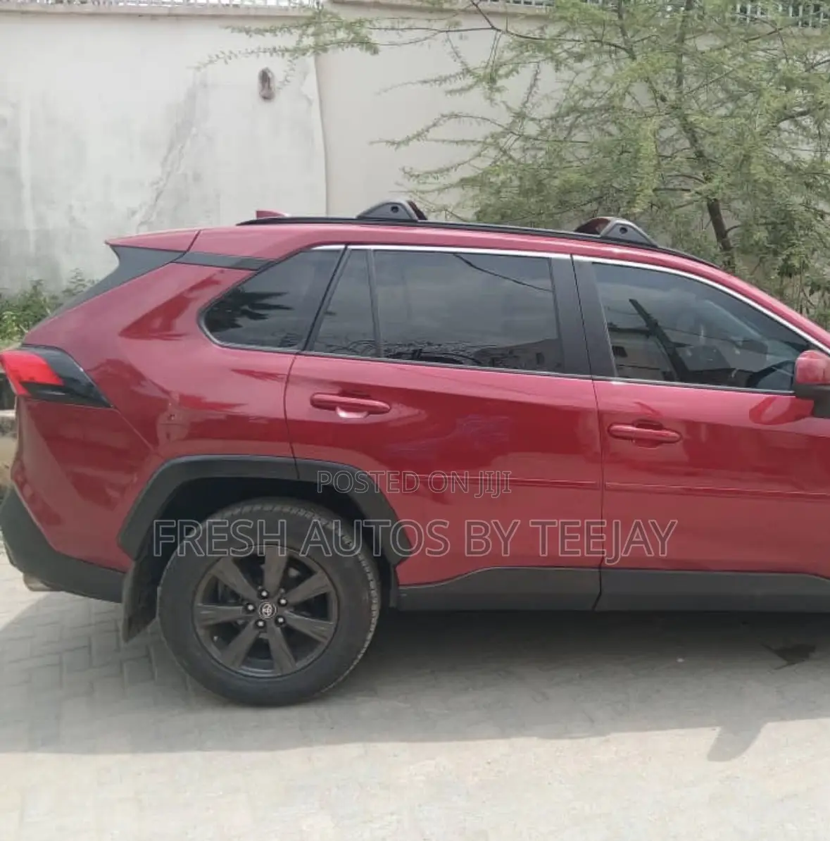 Toyota RAV4 LE FWD 2020 Red