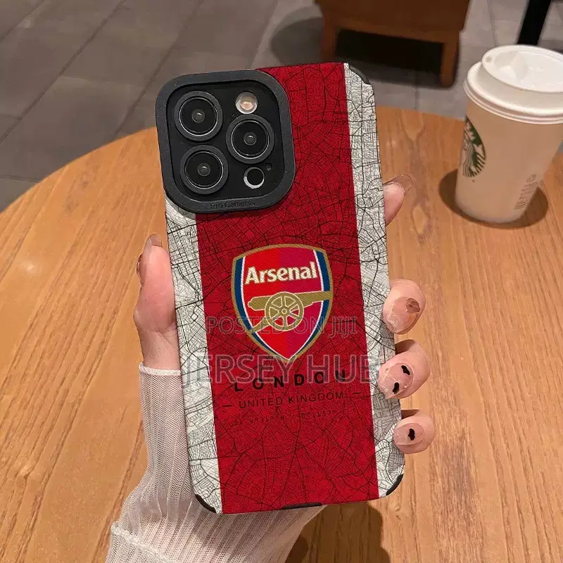 Arsenal Phone Case Available for iPhone 17 Series