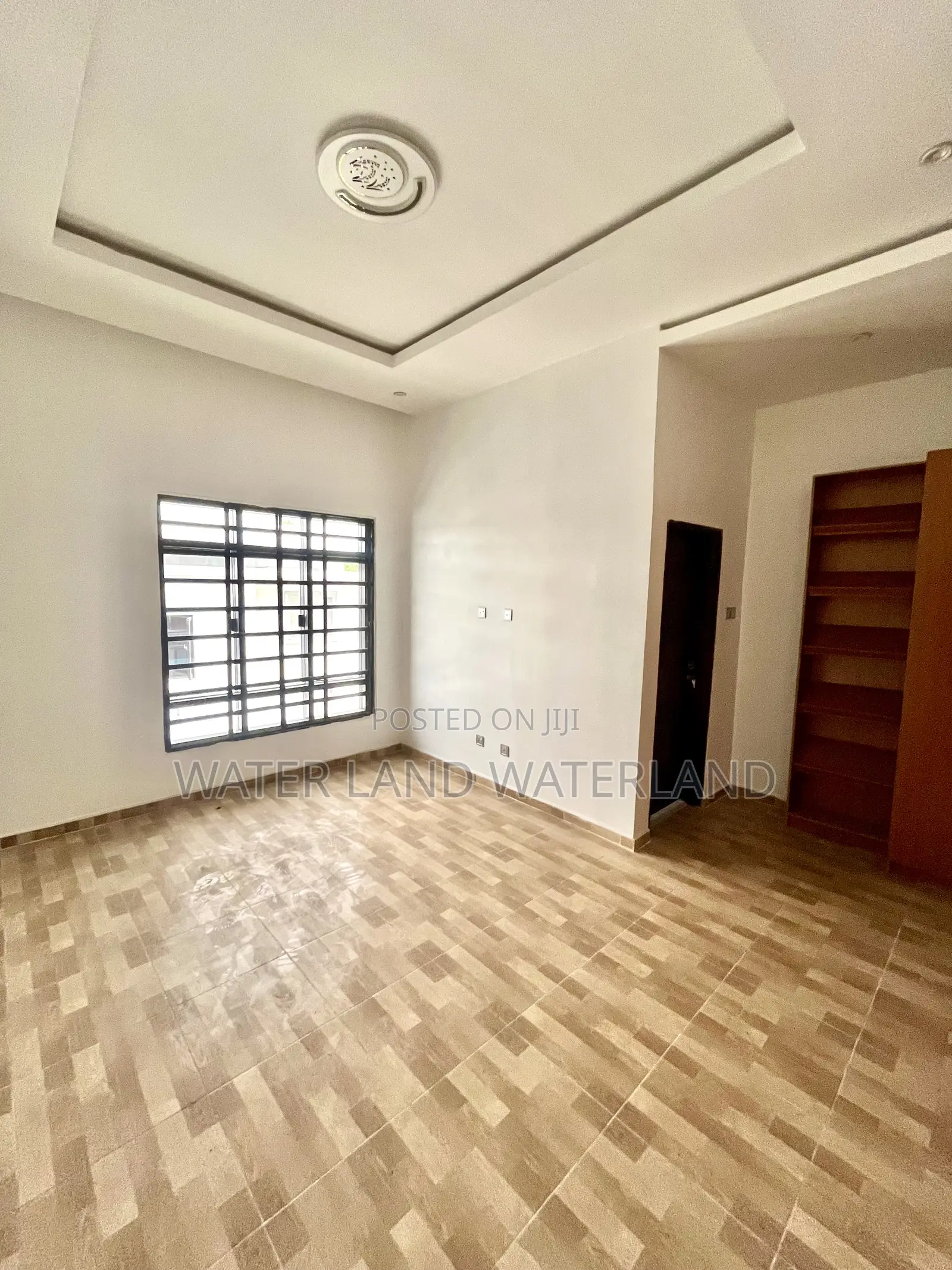 5bdrm Duplex in Lekki Phase 2 for sale