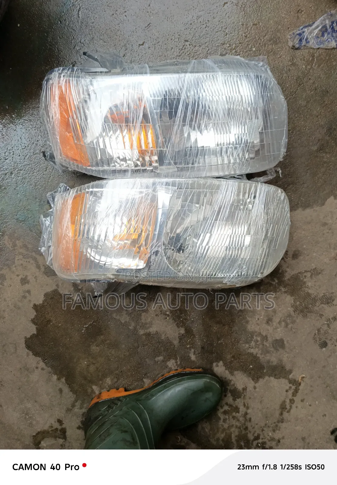Headlight Ford Escape 2004
