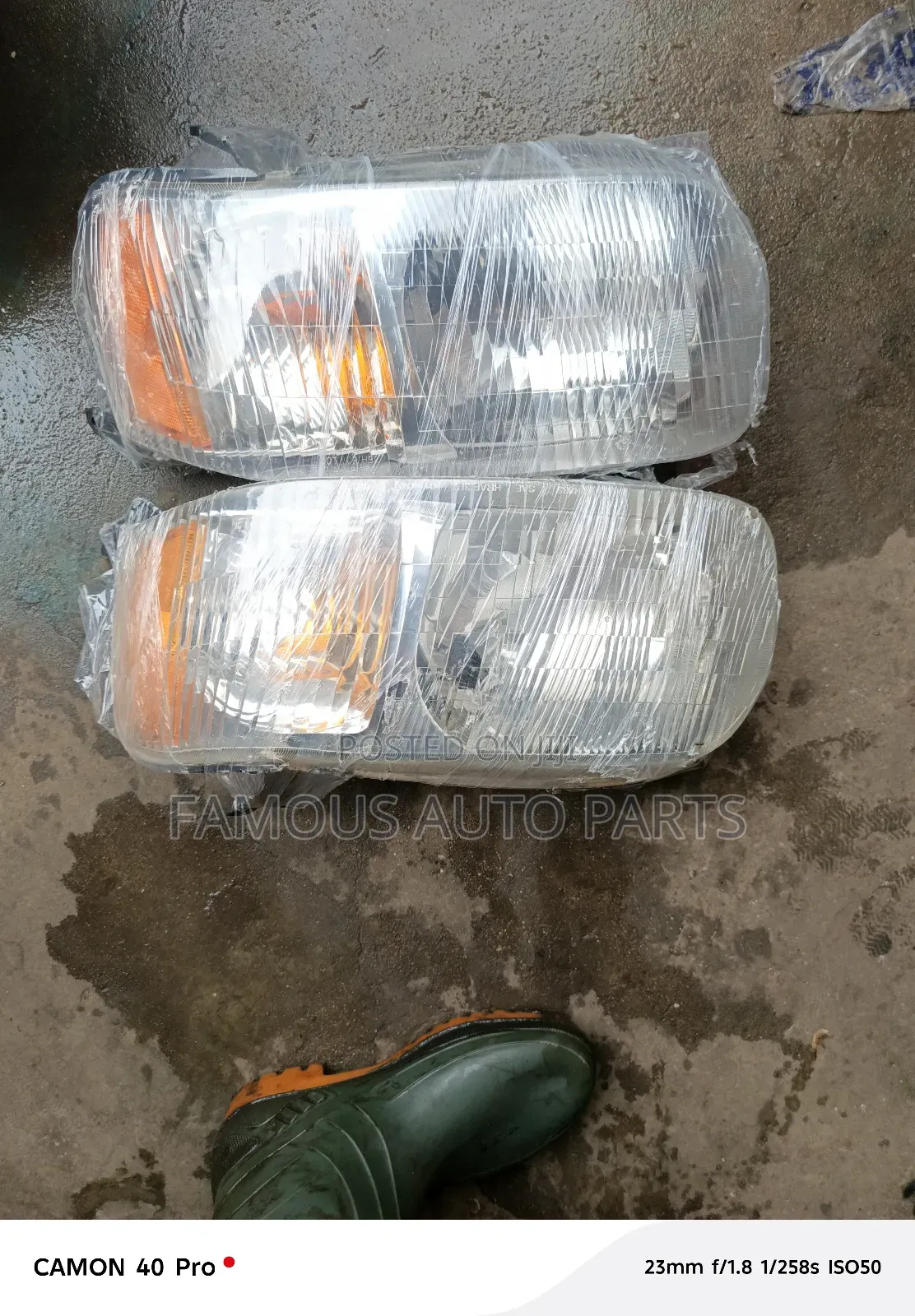 Headlight Ford Escape 2004