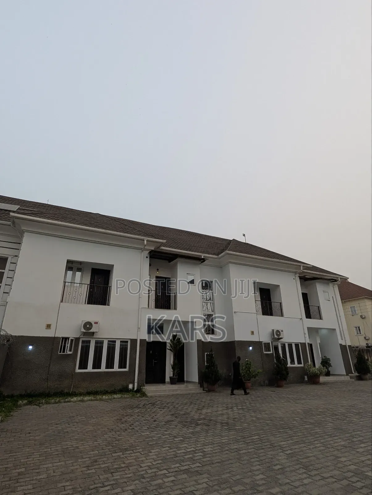 Furnished 9bdrm Duplex in Green City Residence for sale