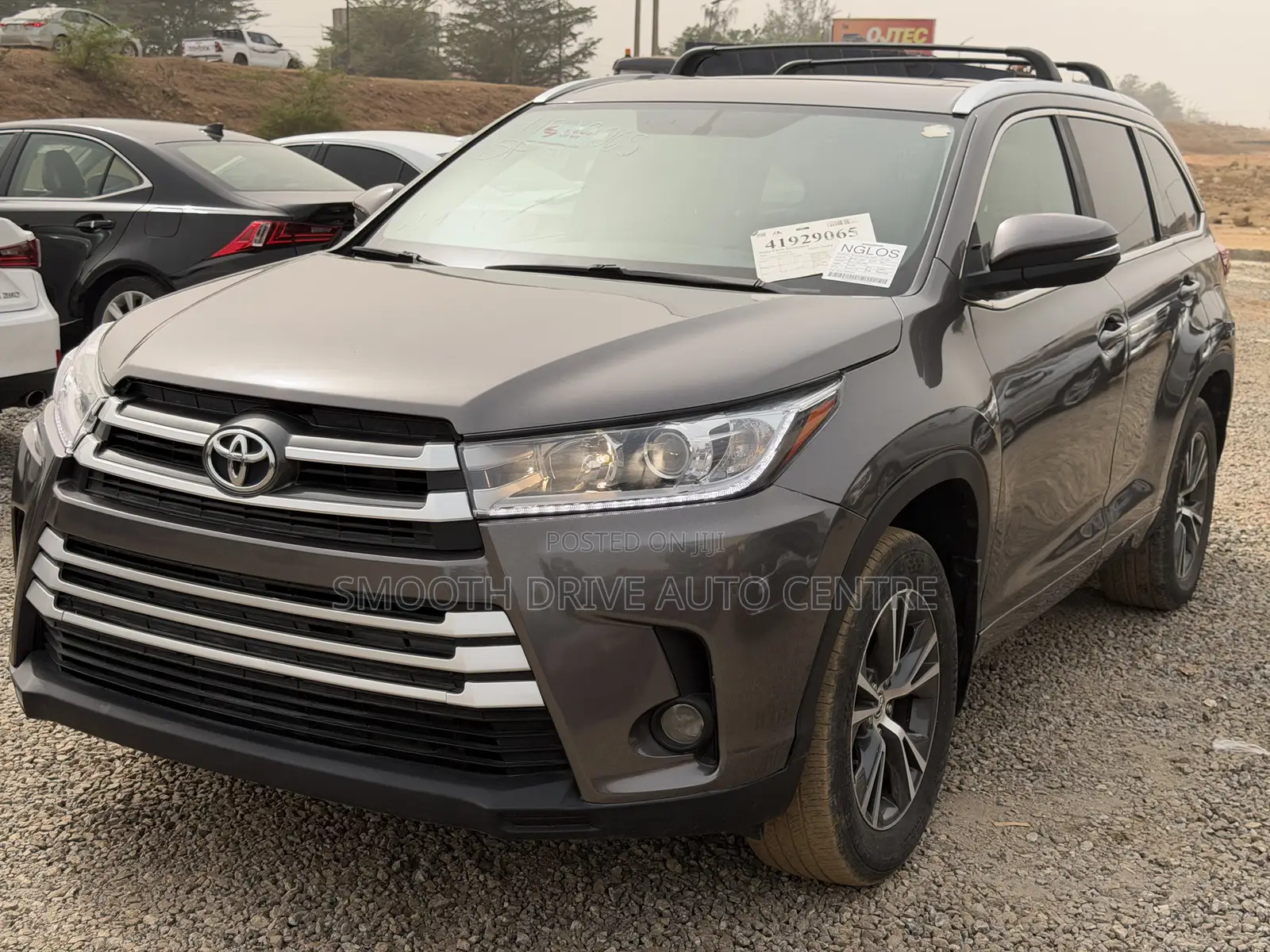 Toyota Highlander XLE V6 4x4 (3.5L 6cyl 6A) 2016 Gray