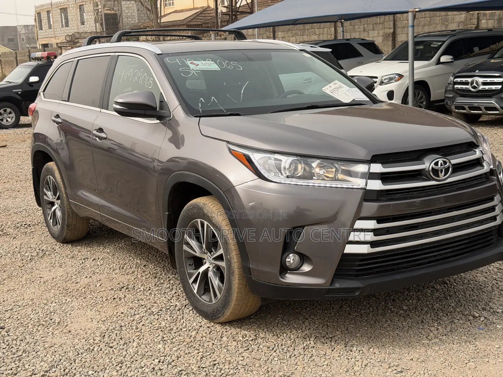 Toyota Highlander XLE V6 4x4 (3.5L 6cyl 6A) 2016 Gray