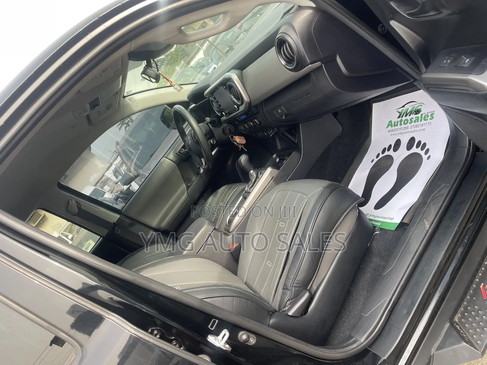 Toyota Tacoma 2022 Black