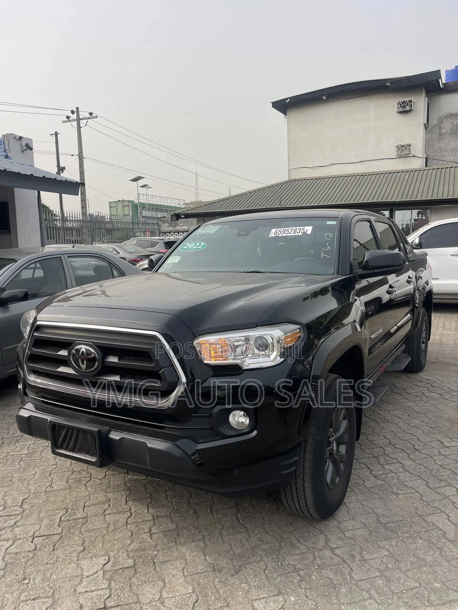 Toyota Tacoma 2022 Black
