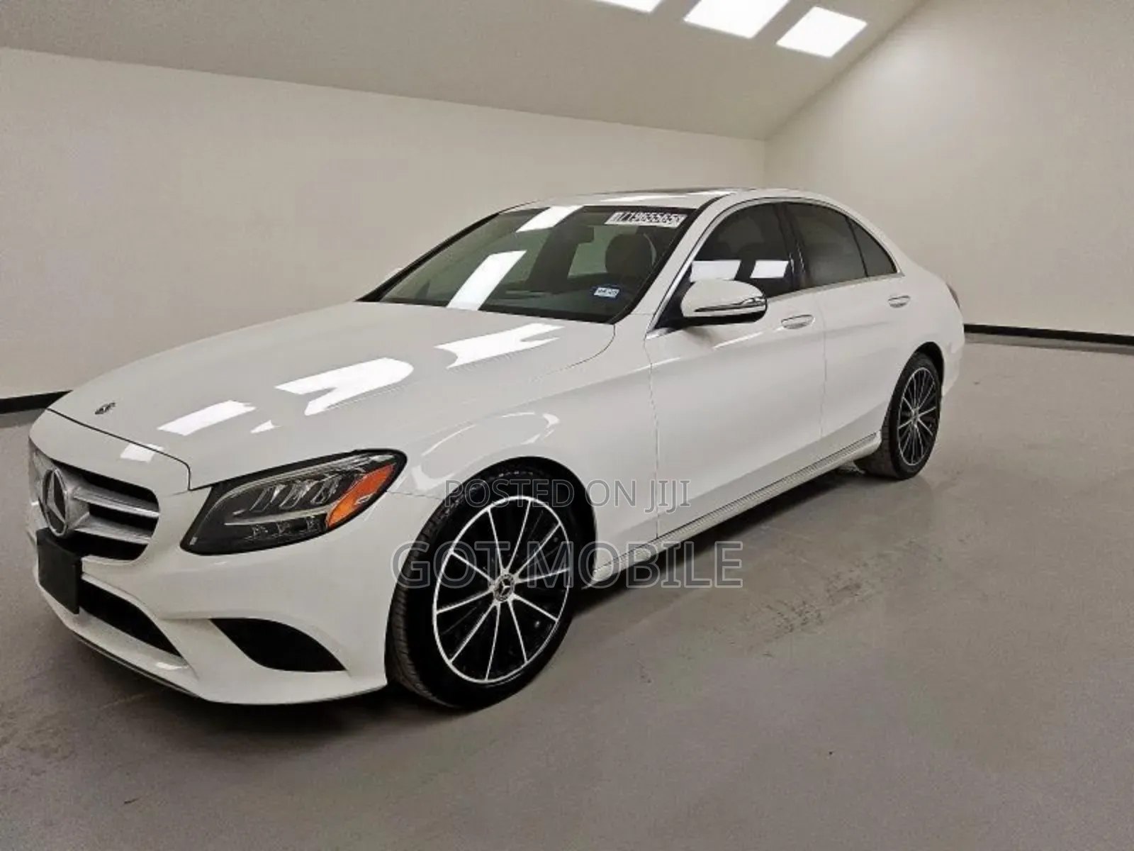 Mercedes-Benz C300 2021 White