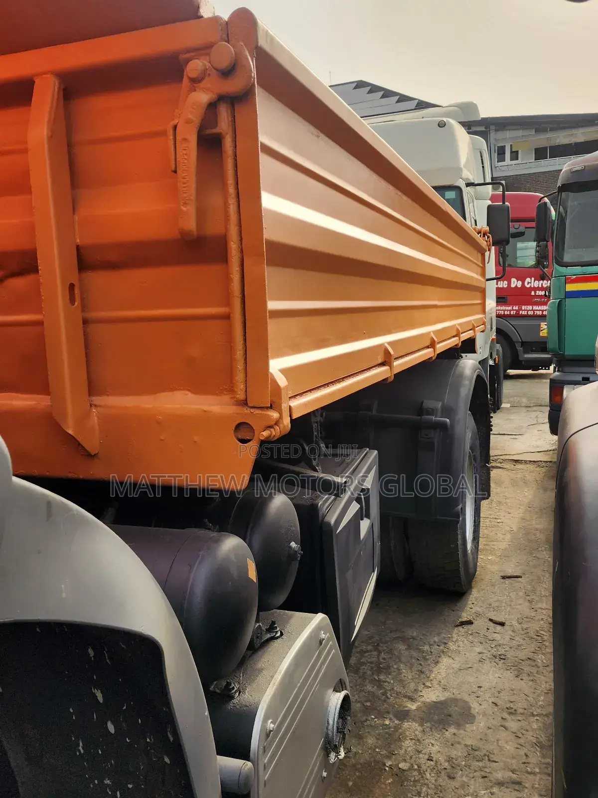 Foreign Used Man Diesel Tipper, 6 Tyres ,With Auxiliary