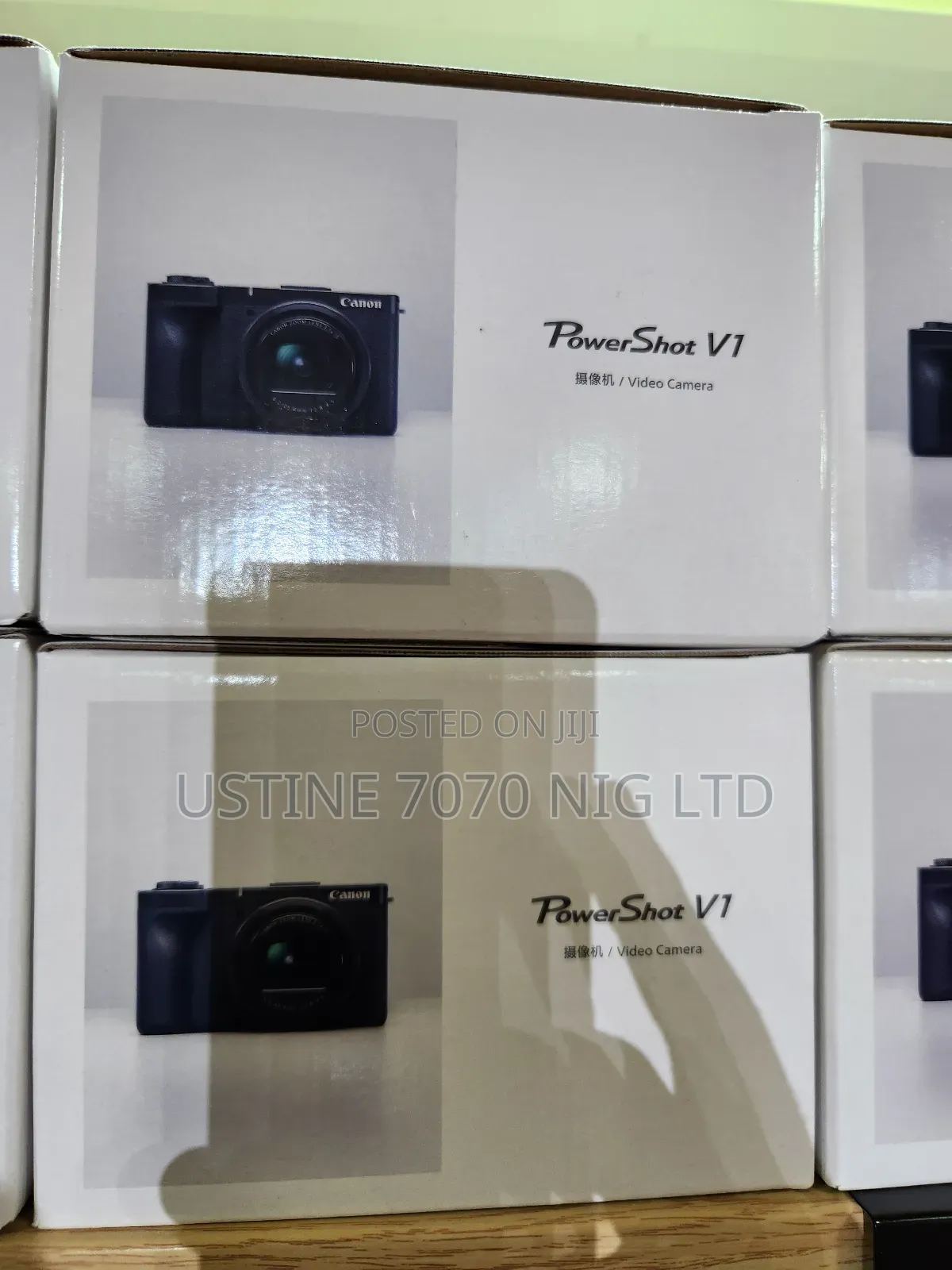 Power Shot V1 Canon Mirrorless Camera (New)