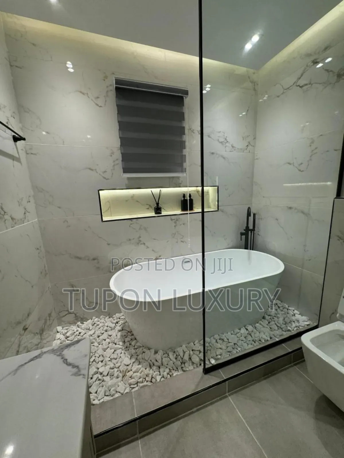 2/3 Bedroom Terrace With Pool, Gym, Dinning Table Bath Tub
