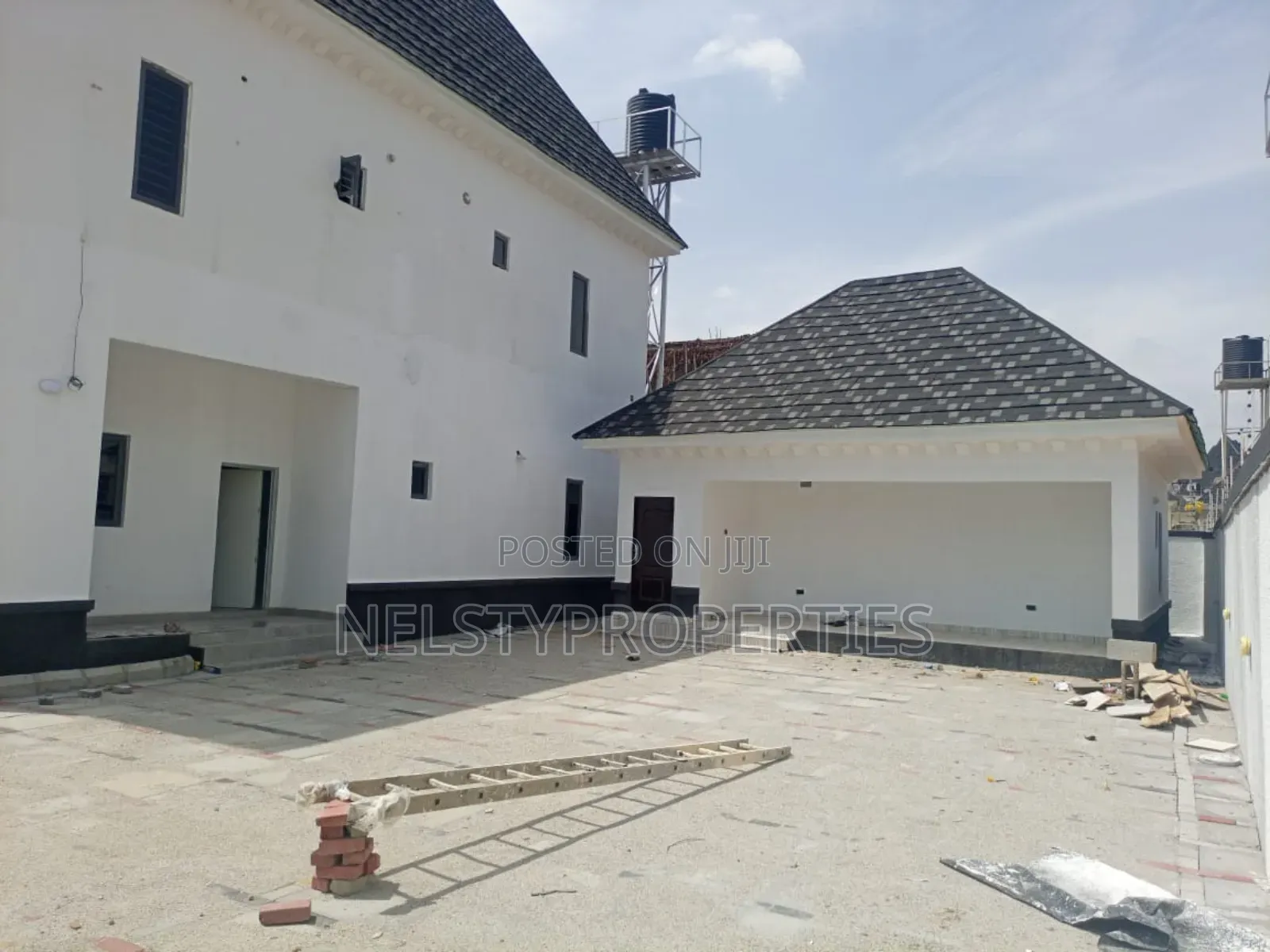 6bdrm Duplex in Karasana, Gwarinpa for sale