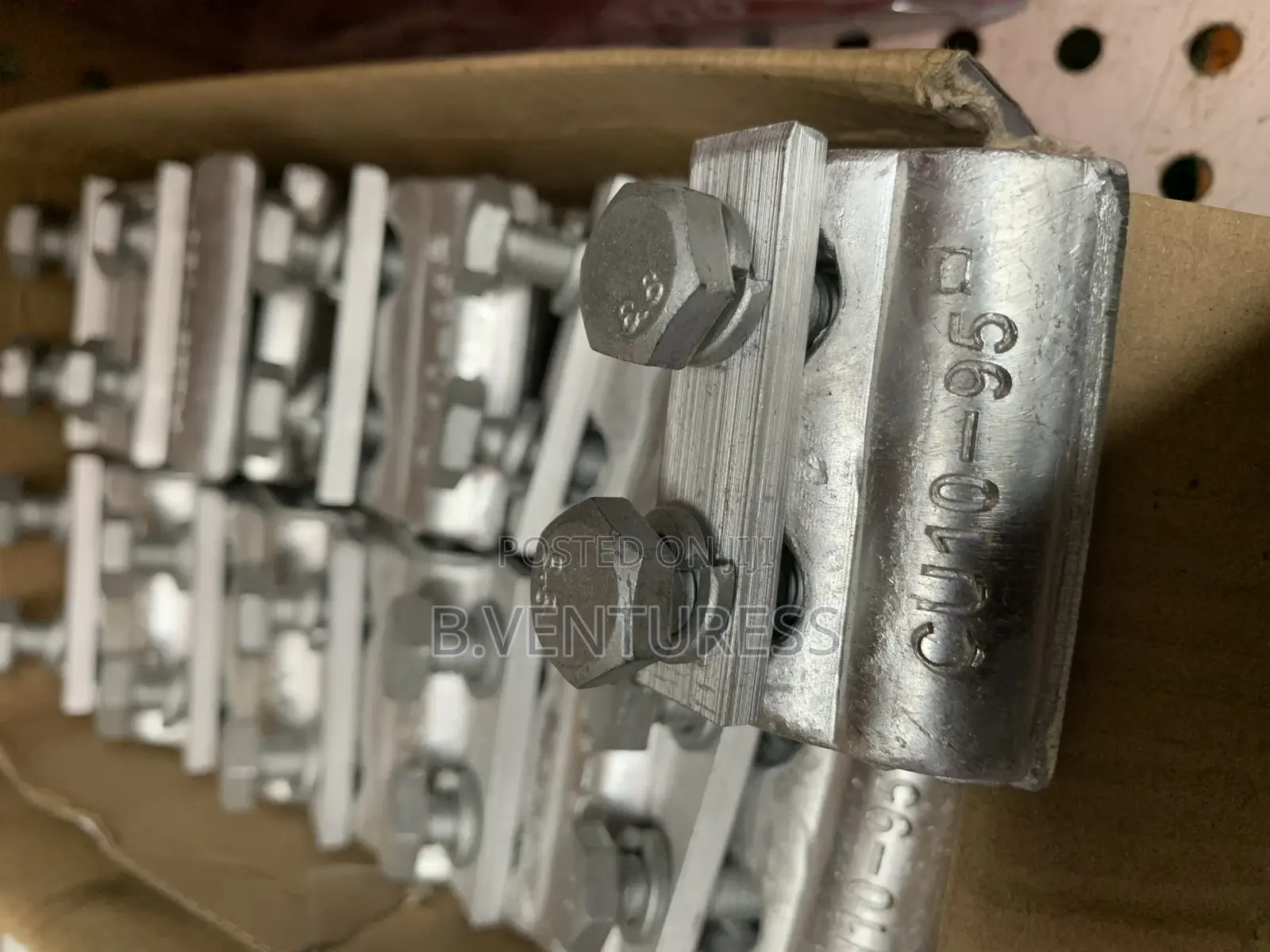 2 Bolt Line Tap