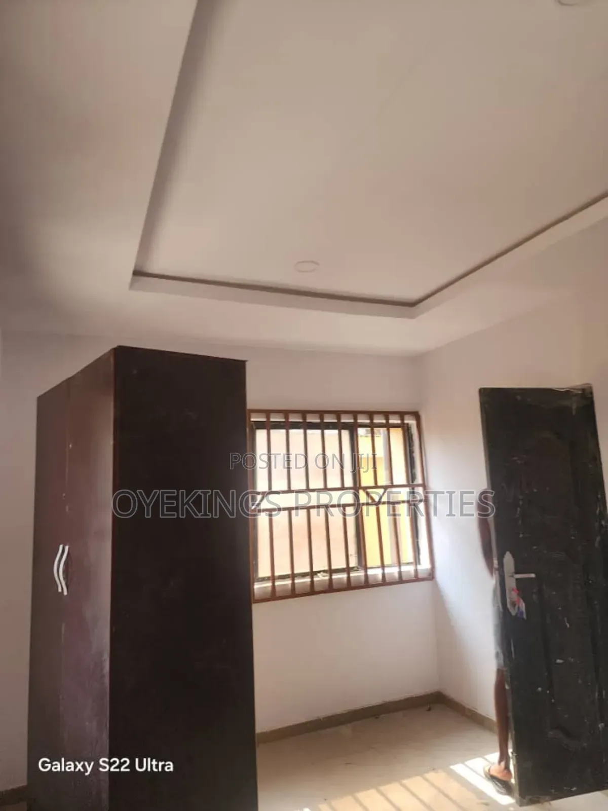 3bdrm Block of Flats in Behind Beeshop, Akala Express for rent