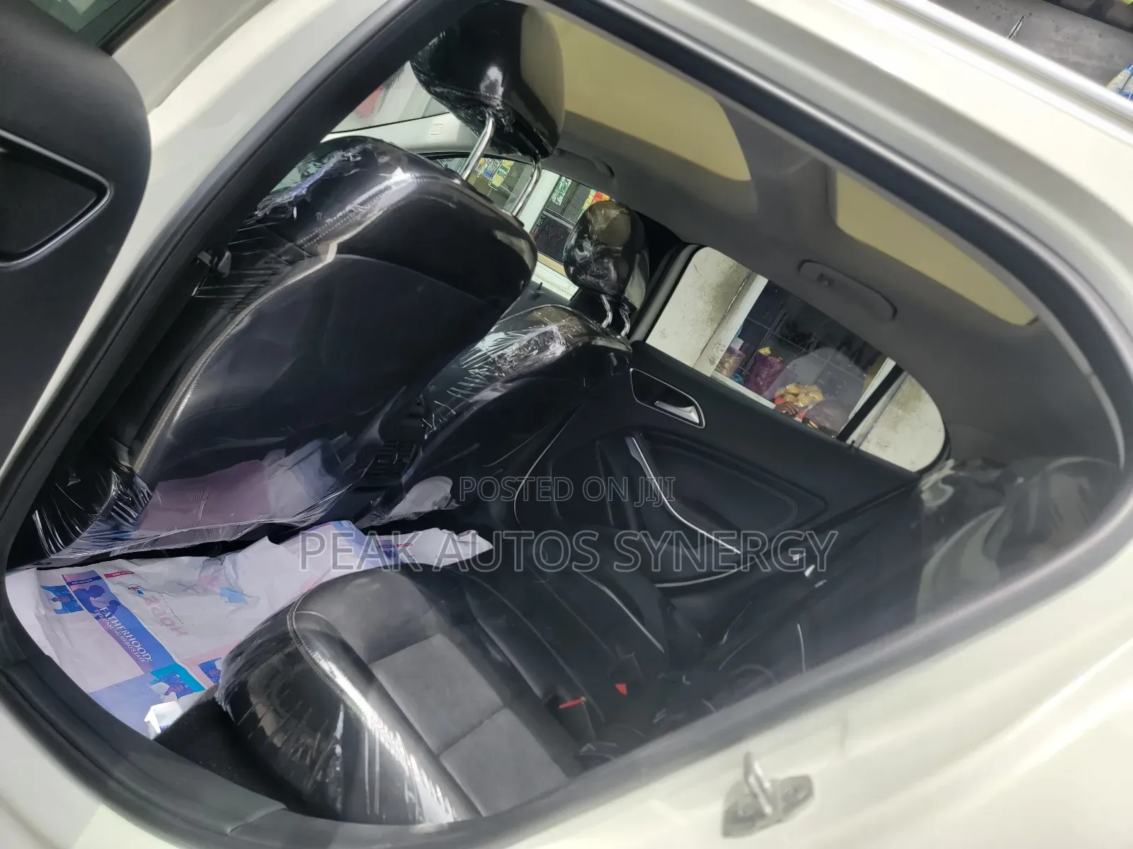 Mercedes-Benz GLA 250 2016 White