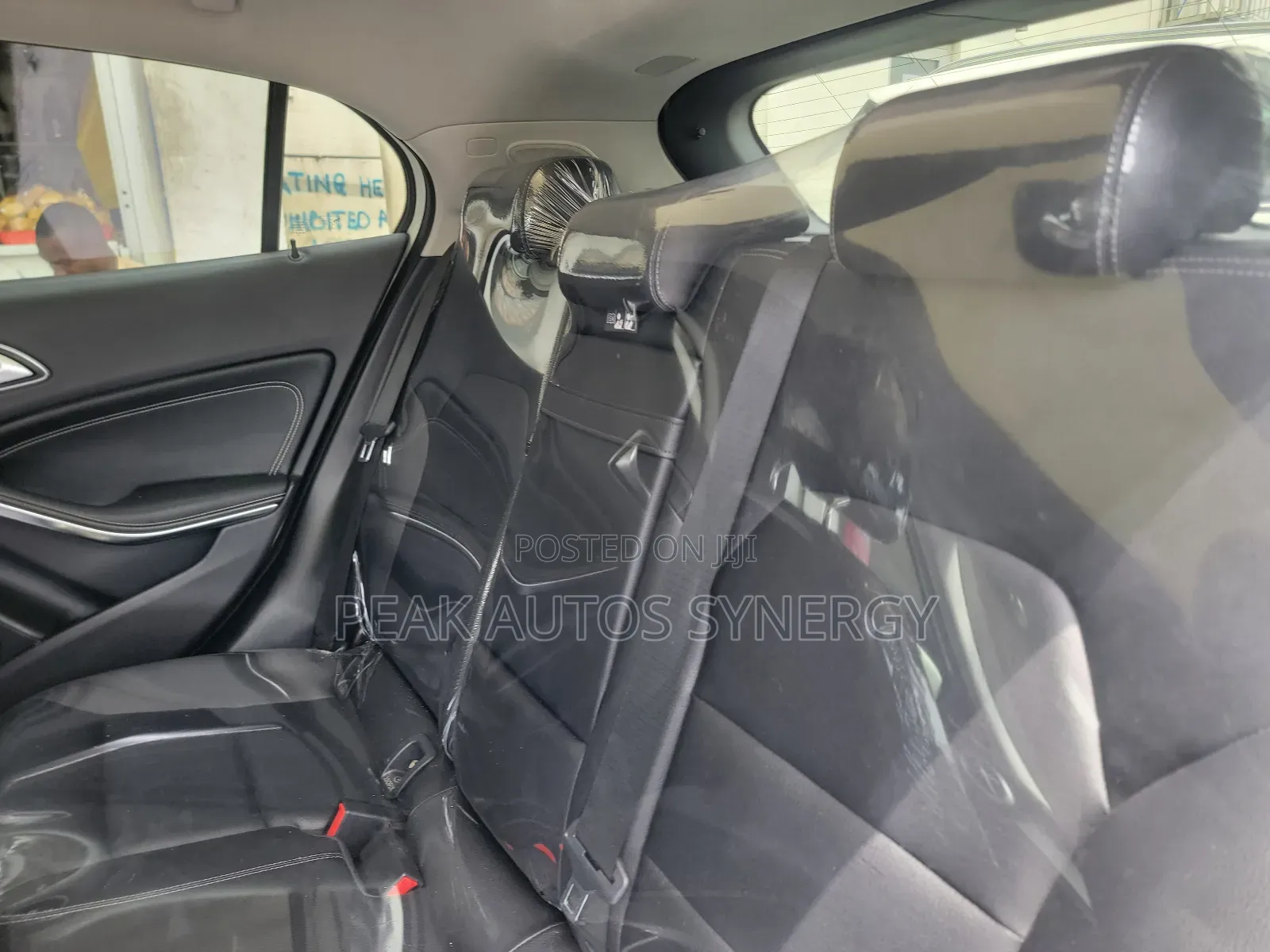 Mercedes-Benz GLA 250 2016 White